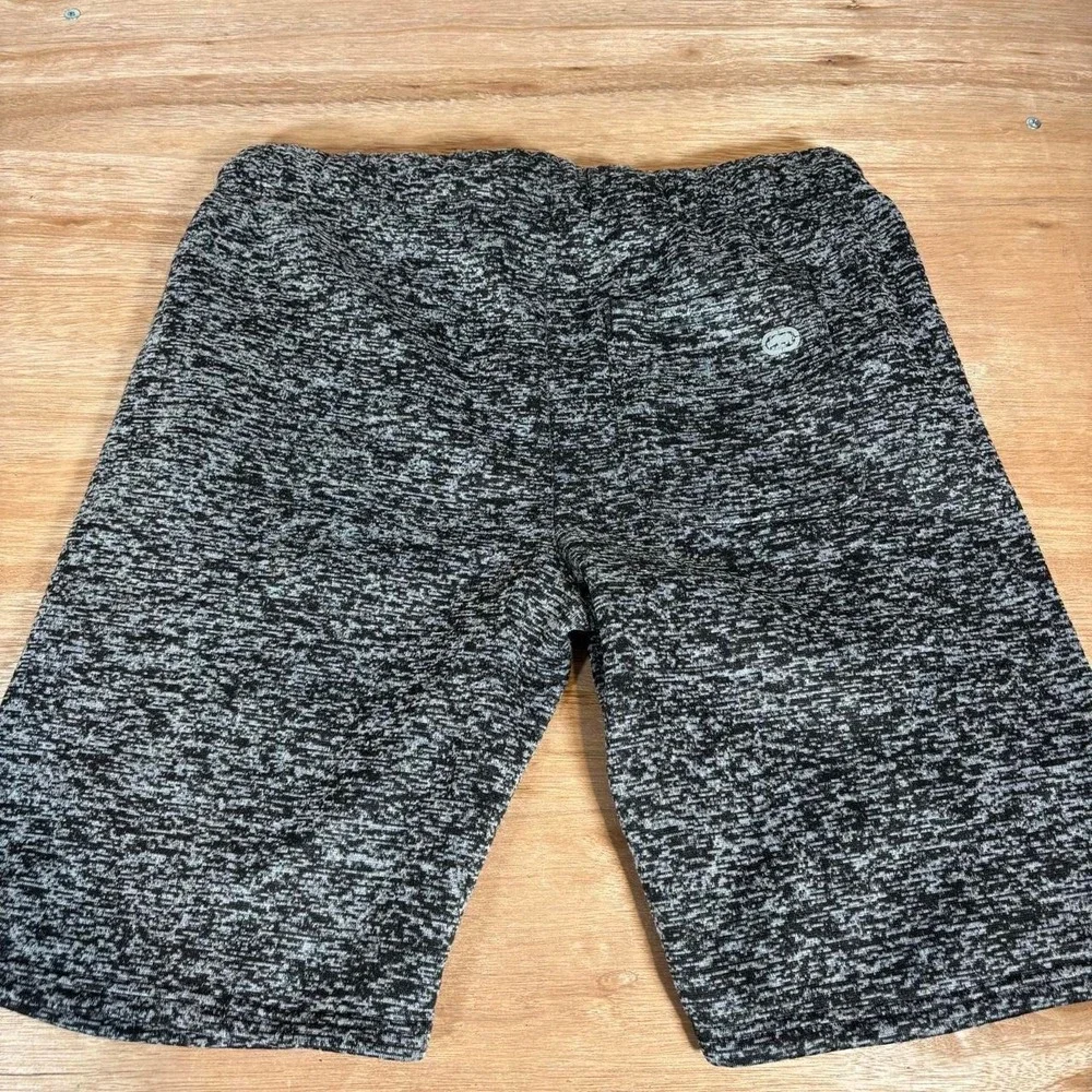 Ecko Unltd. black & grey shorts Size Large